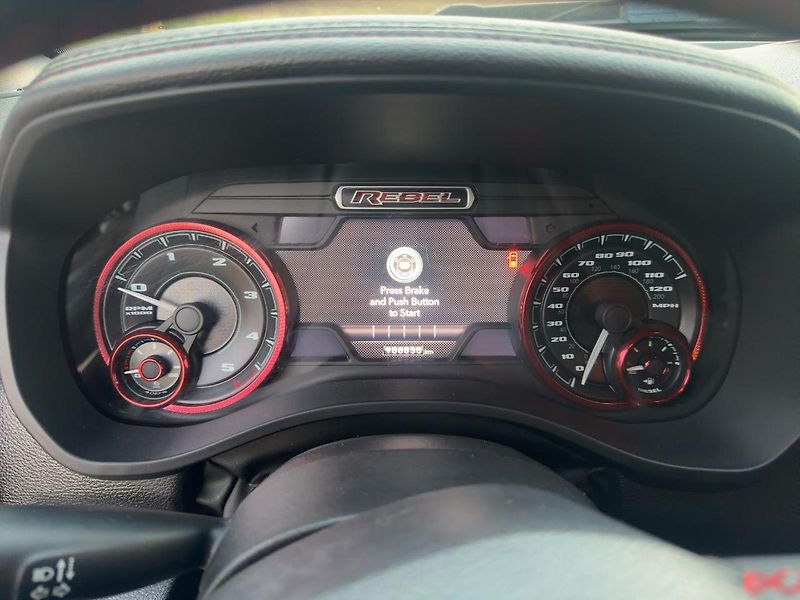 Dodge RAM (2022) 1500 Rebel 3,0 EcoDiesel 2022 - fotka 15 z 19
