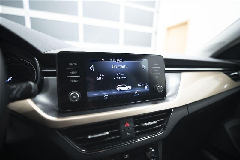 Škoda Scala 1,0 TSI STYLE 1. MAJITEL ČR - fotka 19 z 36