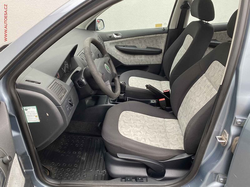 Škoda Fabia (2003) 1.2 12V, ČR, Klima, TZ - fotka 9 z 15