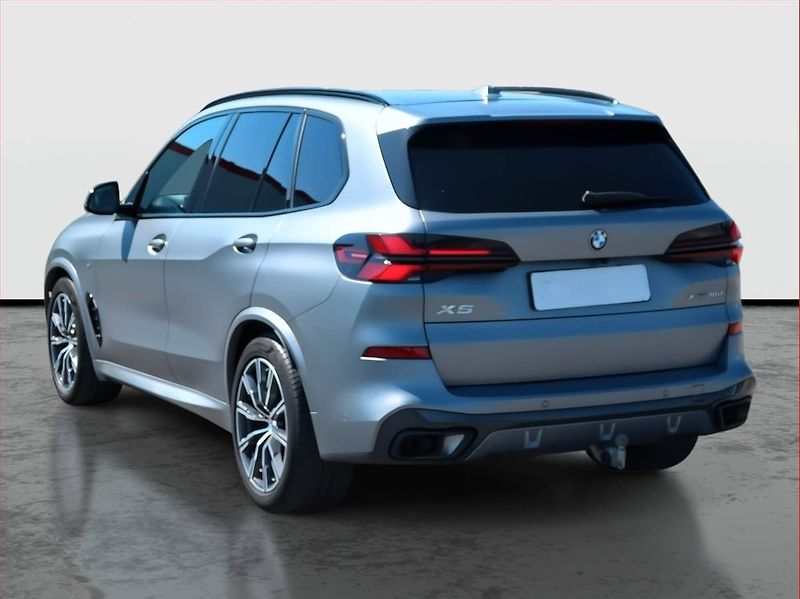 BMW X5 (2023) xDrive30d - fotka 4 z 14
