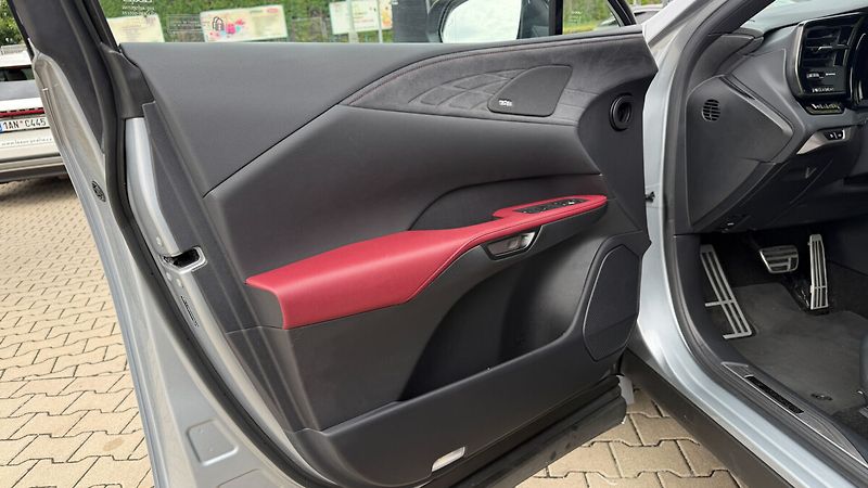 Lexus RX 500h 500H 2,4 HEV F SPORT PLUS - fotka 8 z 25