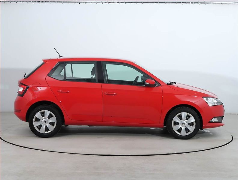 Škoda Fabia (2019) 1.0, Serv.kniha - fotka 6 z 15