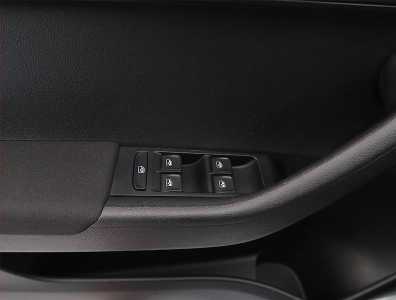 Škoda Fabia (2019) Style 1.0 TSI, Serv.kniha - fotka 23 z 23