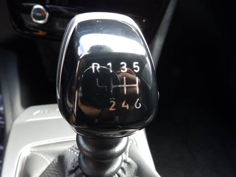 Opel Mokka (2026) Edition 1.2 TURBO (100kW) - fotka 27 z 30