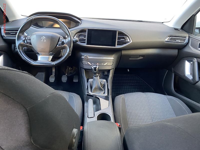 Peugeot 308 (2020) 1.5HDi, ČR, Active - fotka 8 z 18