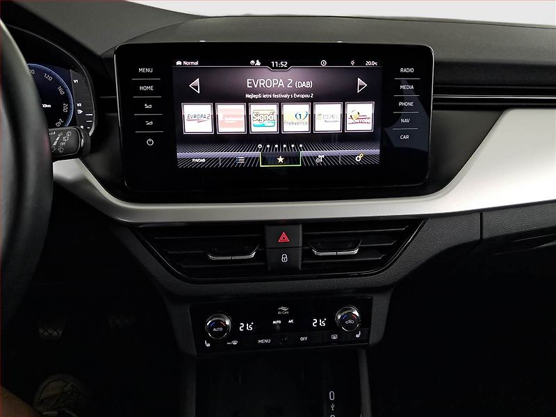 Škoda Kamiq (2021) Ambition Plus 1.0 TSI - fotka 12 z 22