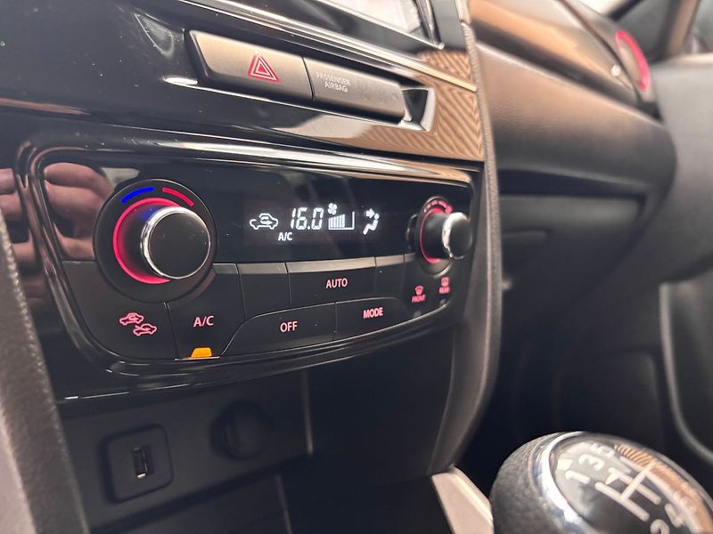 Suzuki Vitara (2017) Allgrip 1.4 boosterjet - fotka 17 z 31