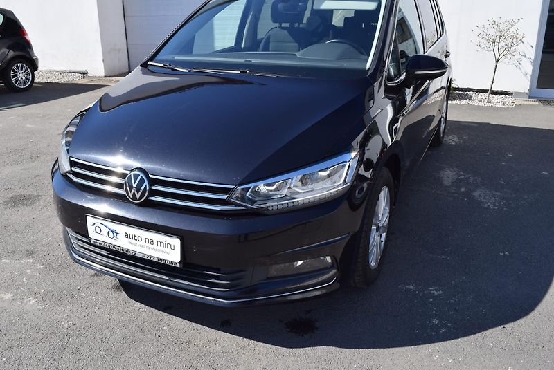 Volkswagen Touran (2021) 2.0TDI 110kw DSG 7MÍST HIGHLIN - fotka 2 z 50