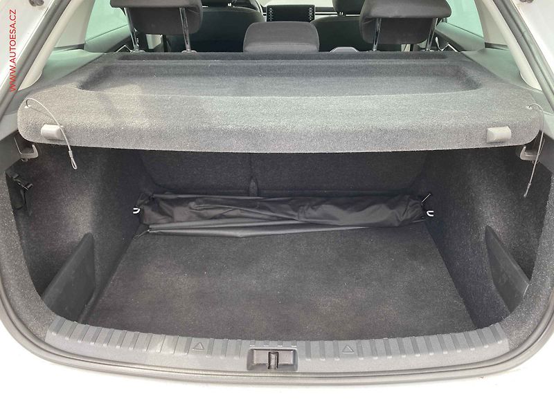 Škoda Scala (2021) 1.0 TSi, Clever, LED, +kola - fotka 7 z 19