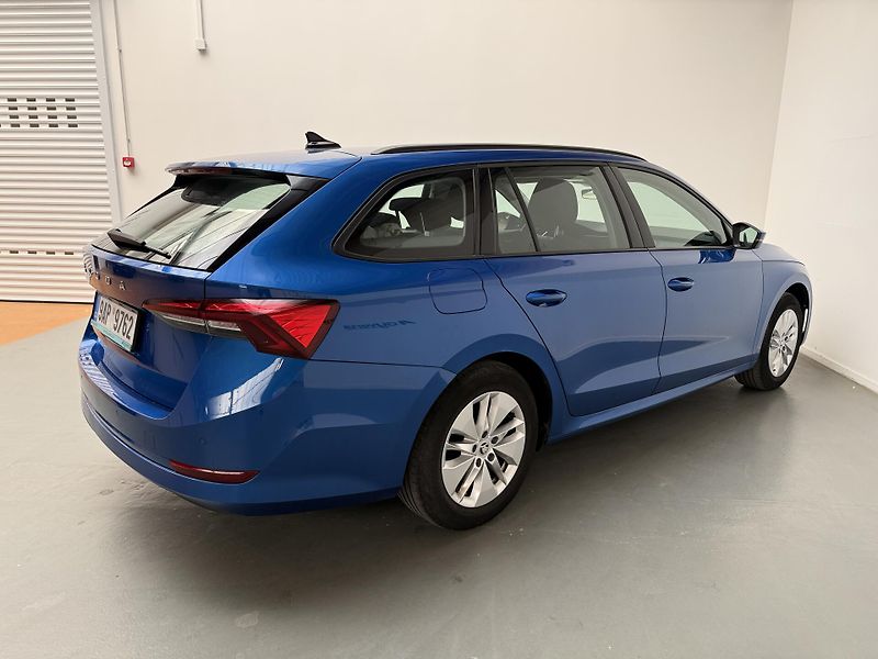 Škoda Octavia 2.0 TDI 85kW Ambition Combi - fotka 9 z 9