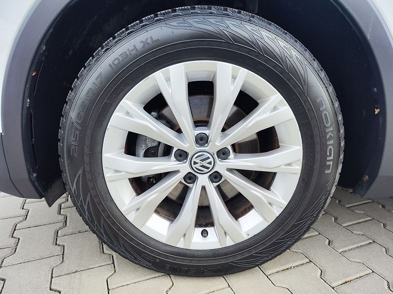 Volkswagen Tiguan 1.5 TSI/110kW Comfortline - fotka 35 z 35