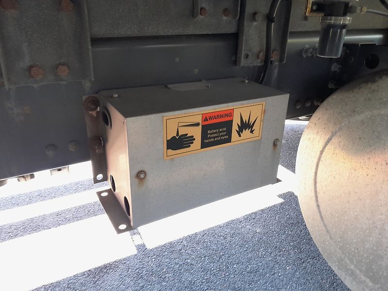 Volvo FM 330 Thermoking T-1200R - fotka 9 z 40