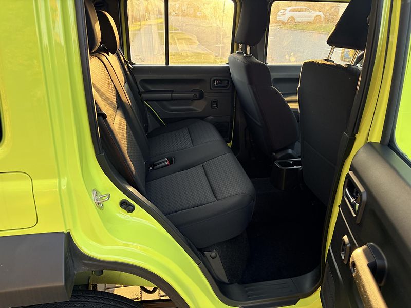 Suzuki Jimny 1,5 VVT AllGrip Long - fotka 30 z 33