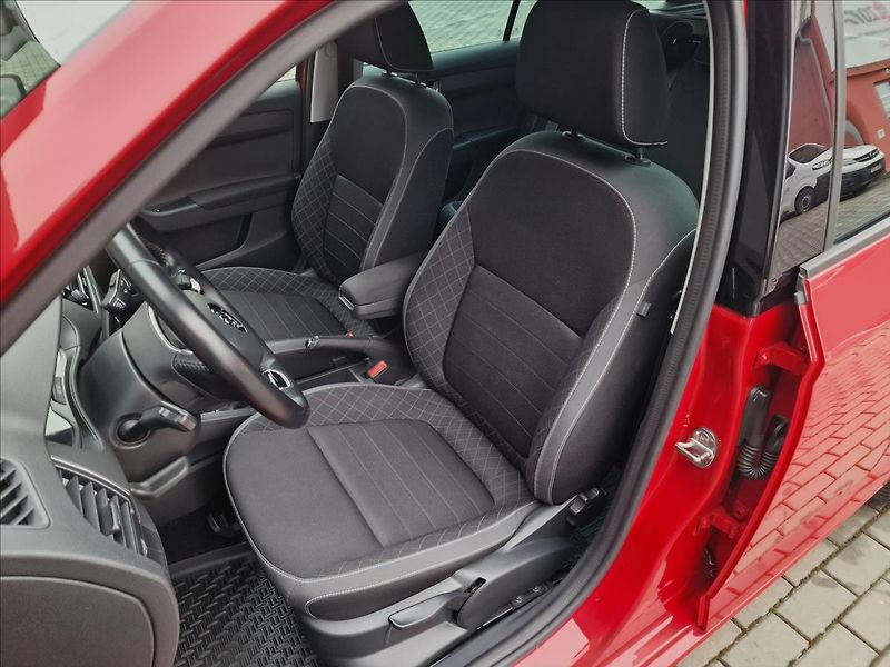 Škoda Fabia 1.0 TSI TOUR,ČR,1.Majitel - fotka 35 z 48