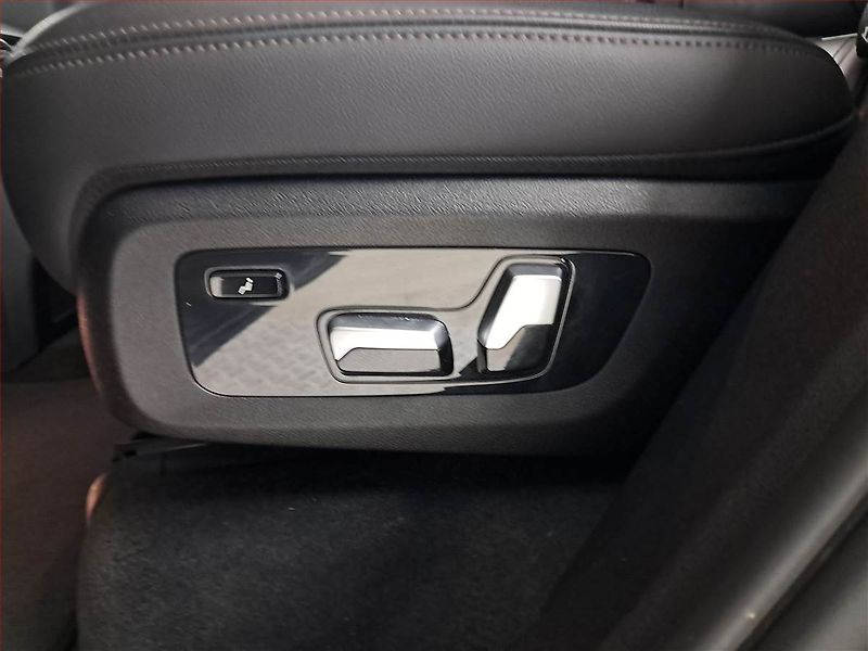 BMW X5 (2021) xDrive30d - fotka 20 z 32