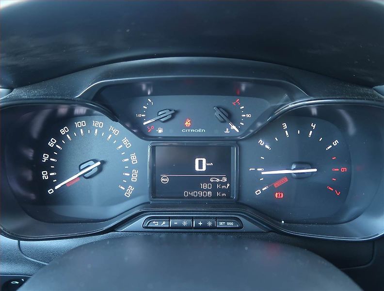 Citroën C3 (2018) 1.2 PureTech, ČR,1.maj - fotka 11 z 14
