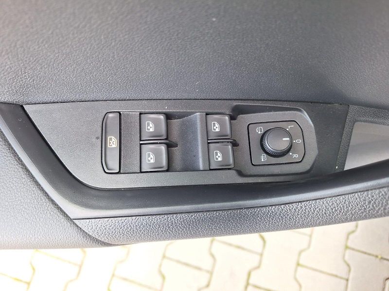 Škoda Karoq (2021) 1.5 TSI / 110 kW / 7DSG / Styl - fotka 19 z 35