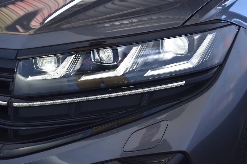 Volkswagen Touareg (2025) R-Line 3.0TDI 210kW,Webasto, T - fotka 26 z 30