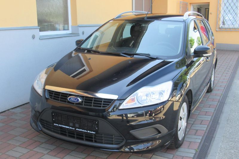 Ford Focus 1.6 TDCi KLIMA TAŽNÉ - fotka 7 z 16