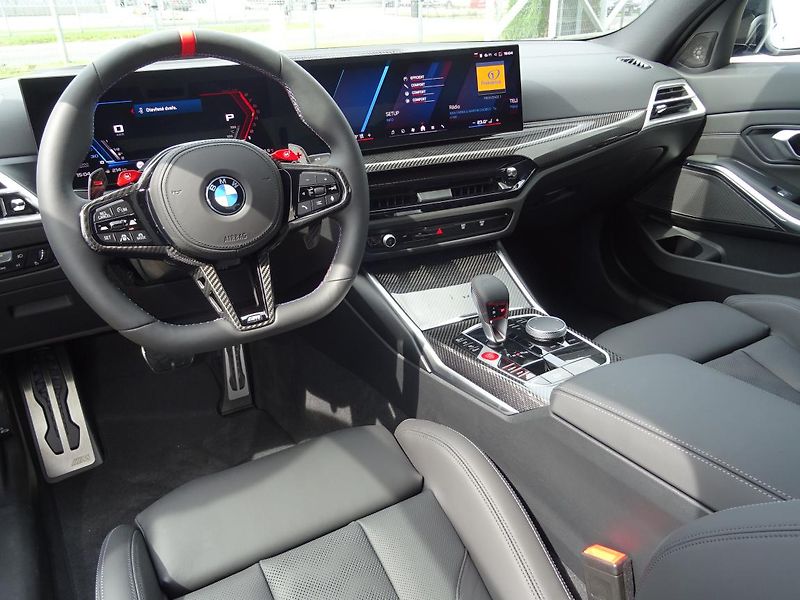 BMW M3 Competition Sedan - fotka 4 z 7