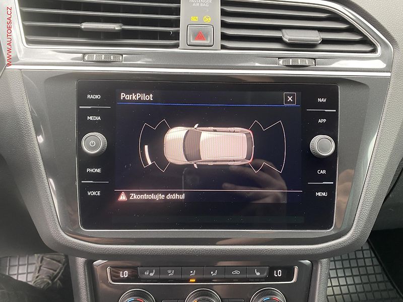 Volkswagen Tiguan (2018) 2.0 TDi, ČR, DSG - fotka 17 z 18