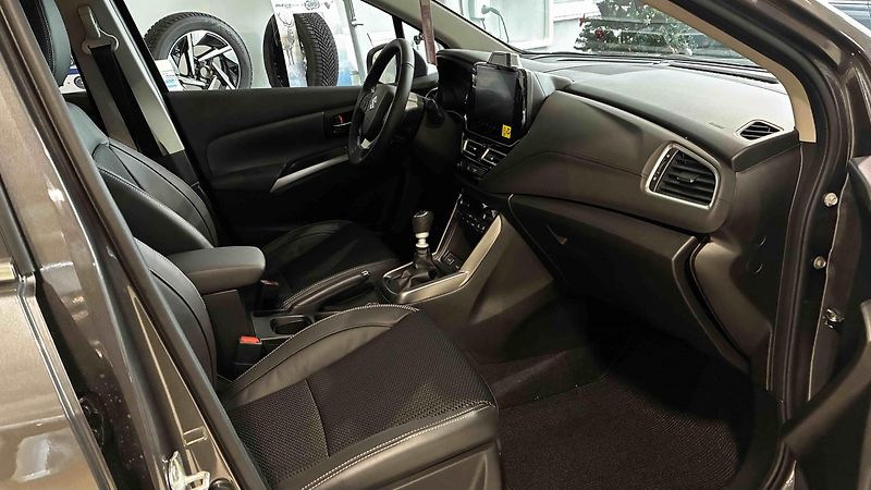 Suzuki S-Cross (2025) 1,4 BJ Elegance Panorama 4x4 - fotka 4 z 7