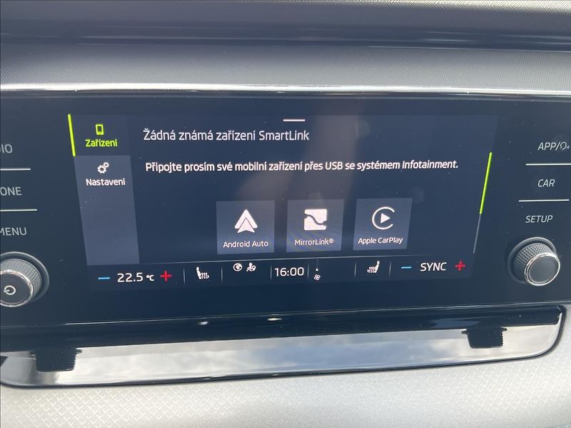 Škoda Octavia 2,0 TDi Ambition LED záruka - fotka 29 z 30