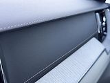 Volvo XC60 FWD B5/vzduch/4*klima/PANO/  - náhled 25