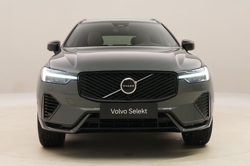 Volvo XC60 T8 AWD RECHARGE PLUS DARK CZ - fotka 16 z 66