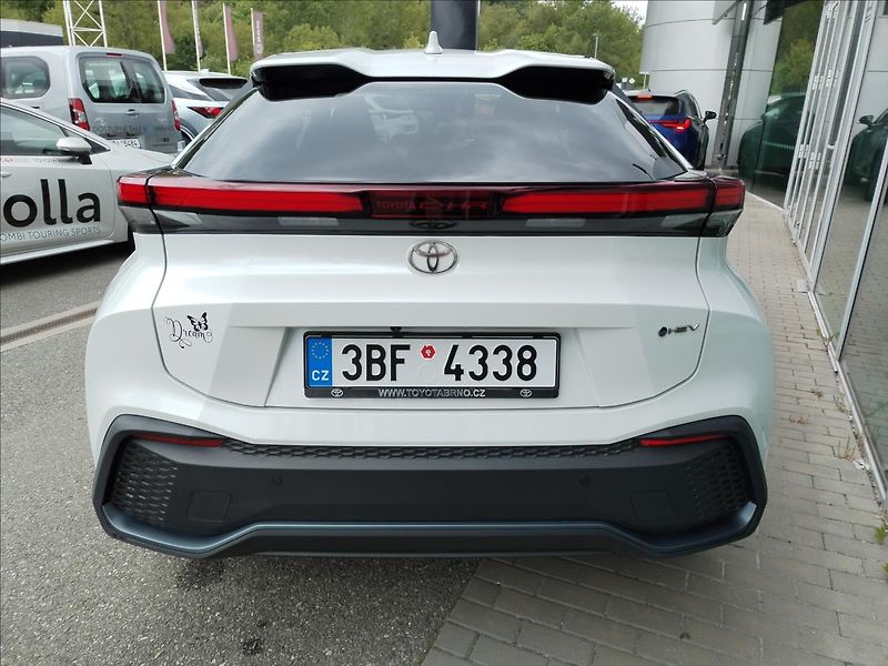 Toyota C-HR 1.8 HYBRID e-CVT FWD  STYLE - fotka 8 z 11