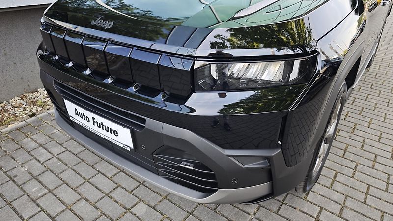 Jeep Compass (2026) Altitude hybrid 145PS automat  - fotka 13 z 42