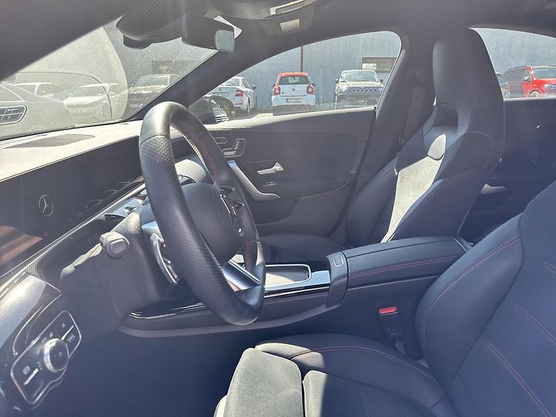 Mercedes-Benz CLA 200, 1.majitel - fotka 14 z 16