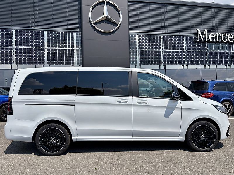 Mercedes-Benz Třídy V (2026) 300d EXCLUSIVE AMG 4M L - fotka 10 z 35