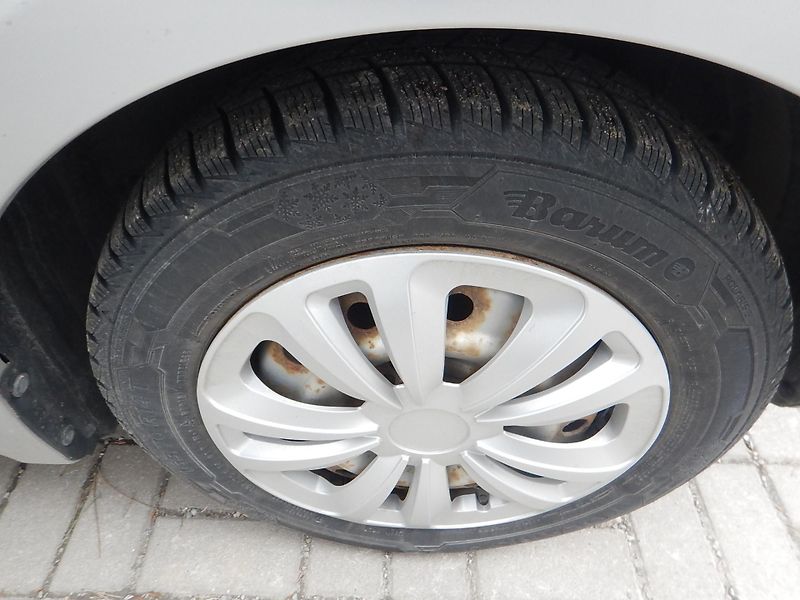 Suzuki Swift 1.3 GLX, ČR, DIGIKLIMA - fotka 15 z 28