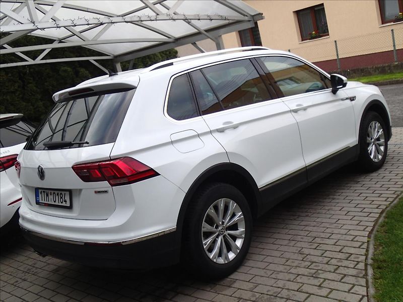 Volkswagen Tiguan 2,0 ČR, 4x4, Tažné - fotka 4 z 73