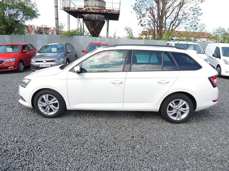 Škoda Fabia (2022) 1.0TSi,70kw,Tour,výbava,ČR1maj - fotka 8 z 51
