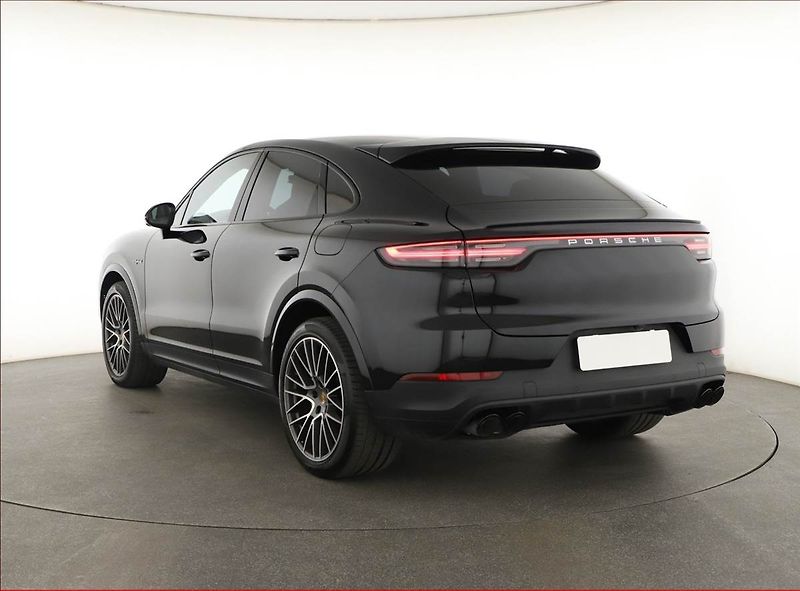 Porsche Cayenne (2020) E-Hybrid - fotka 4 z 22
