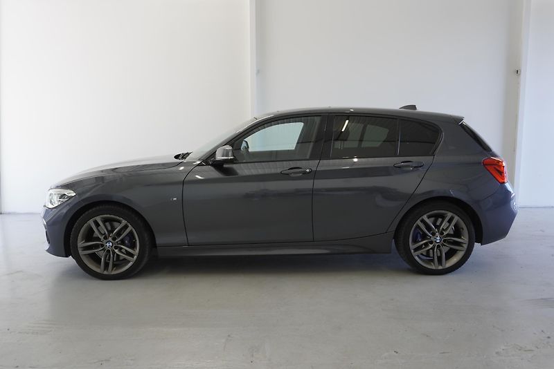 BMW Řada 1 2,0 M-SPORT XDRIVE AUT. - fotka 8 z 28