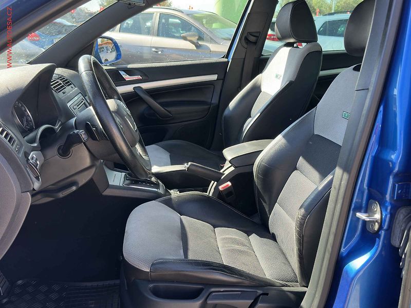 Škoda Octavia (2010) 2.0TDi, DSG, xenon - fotka 9 z 17