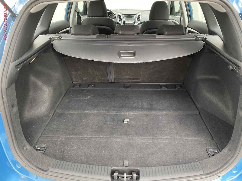 Hyundai i30 (2014) 1.6i, ČR, AT, temp. - fotka 7 z 17