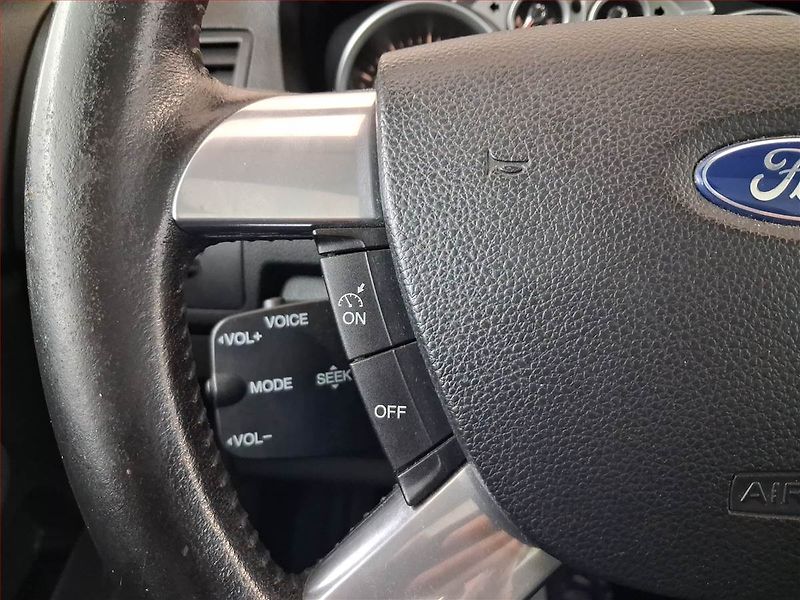 Ford Kuga (2009) 2.5 Turbo, 4X4, Navi - fotka 16 z 19