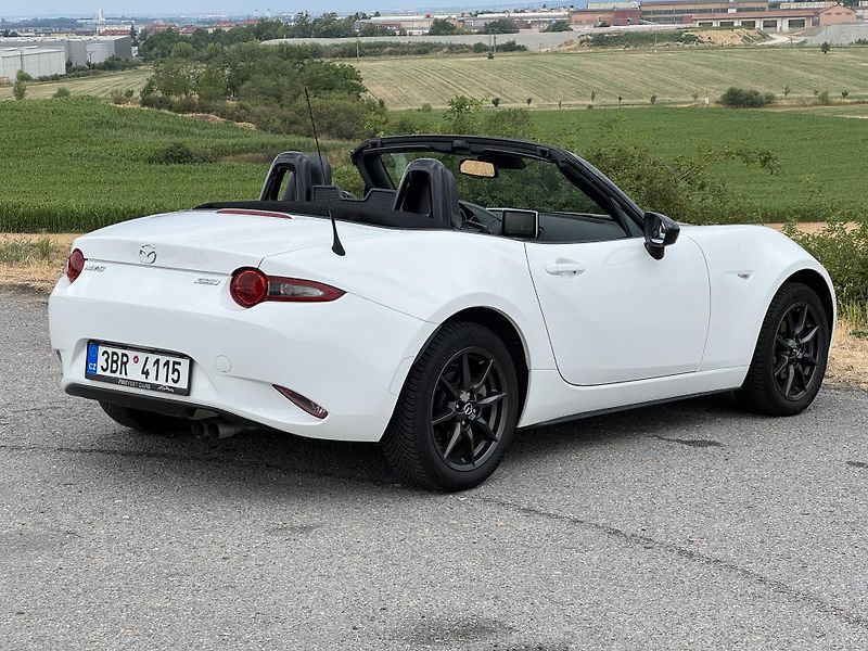 Mazda MX-5 1.5 96 kW Soft top CarPlay - fotka 4 z 28