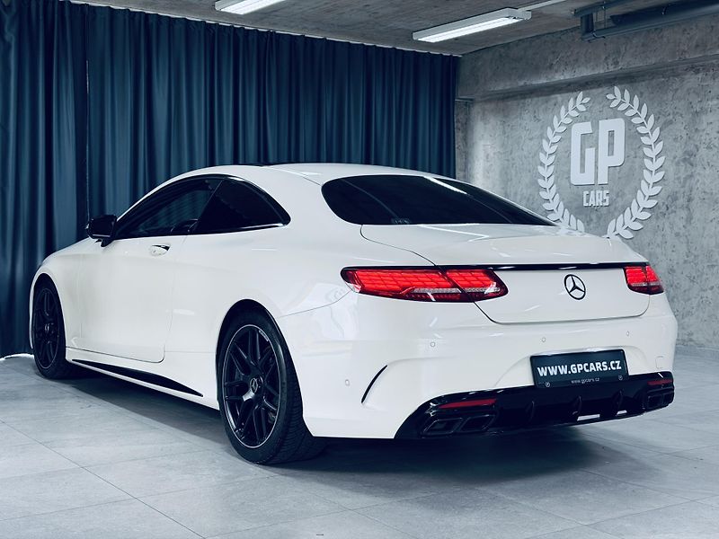 Mercedes-Benz Třídy S (2018) S63 AMG COUPE CARBON SWAROVSKI - fotka 4 z 43