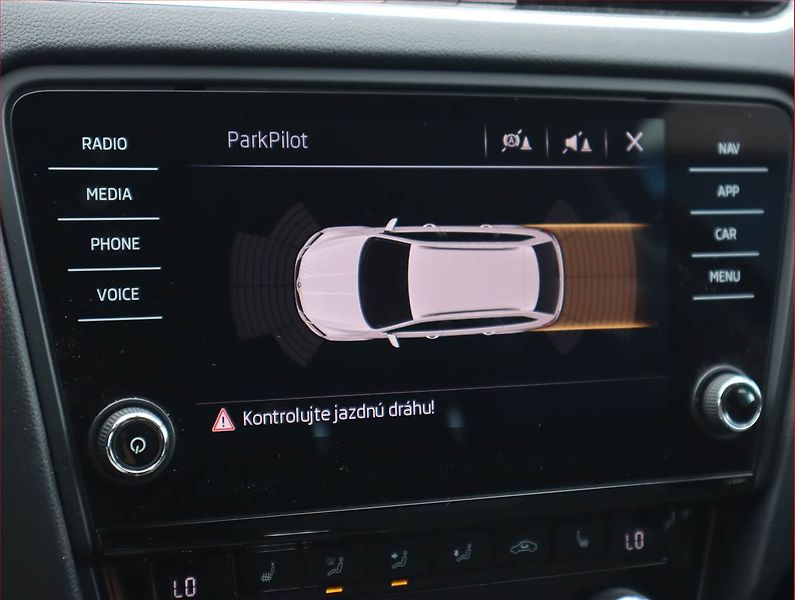 Škoda Octavia (2018) 2.0 TDI, Automat, Serv.kniha - fotka 20 z 20