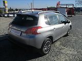 Peugeot 2008 1,2 i, klima,serv.kniha,tažné - náhled 8