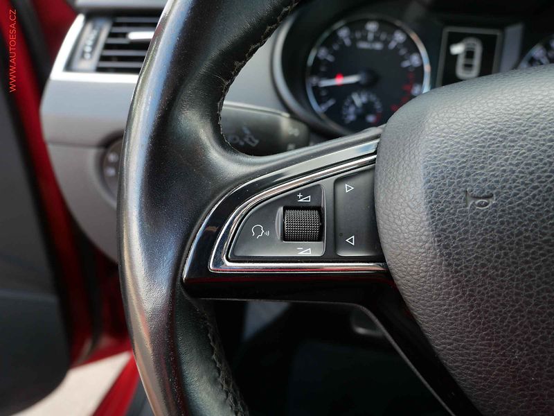 Škoda Octavia (2016) 1.4 TSi, ČR, Style, DSG - fotka 12 z 22