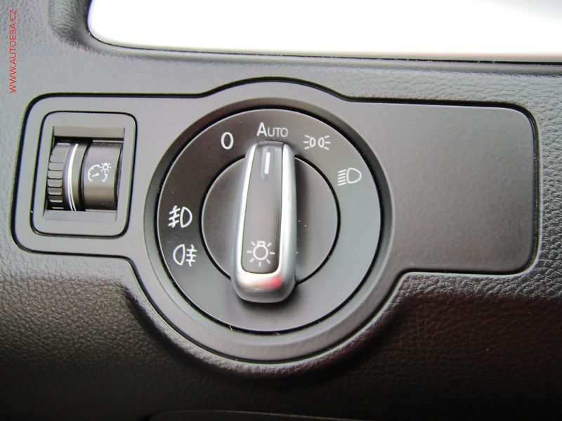 Volkswagen Passat (2013) 2.0TDi 4x4, DSG, bixen, AC - fotka 18 z 23