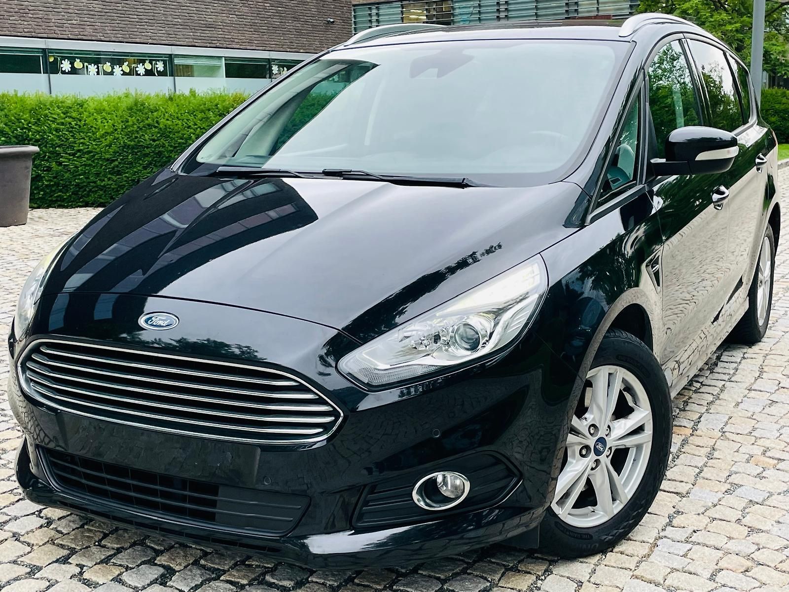 Ford S-MAX 2.0TDC MANUÁL 7MÍST SERVISKA 
