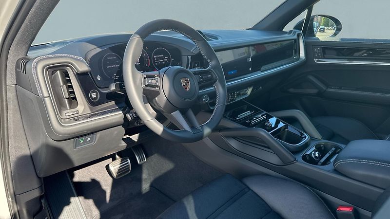 Porsche Cayenne S - fotka 15 z 30