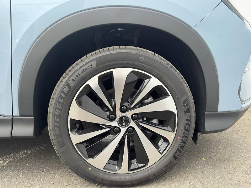 BYD Seal U (2026) Design AWD 1,5 - fotka 11 z 27